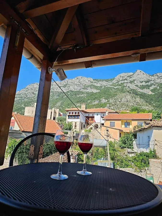 Pensión Hotel Castle - Inside,Voga Guesthause Krujë